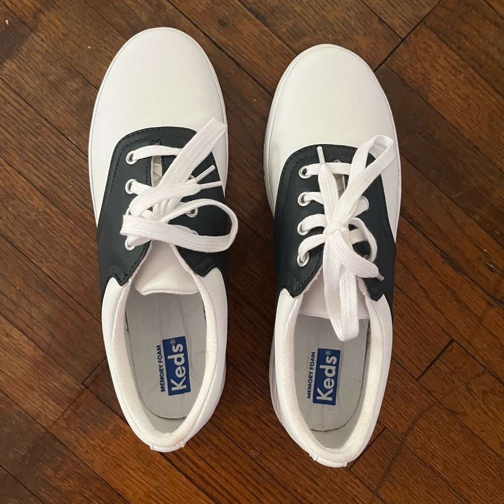 NEW Keds School Days Leather Saddle Shoes 4.5 Kids